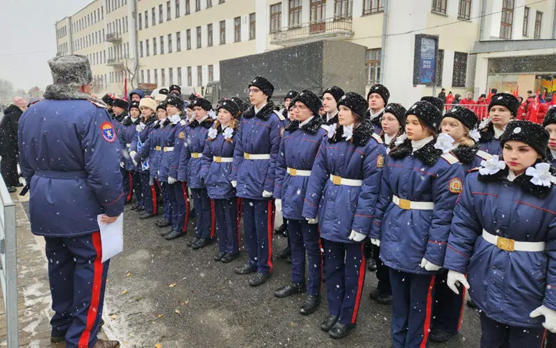 Школьники из Саранска приняли участие в Параде Памяти.