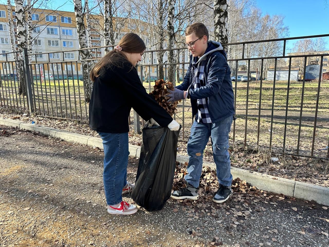 Весенний субботник.