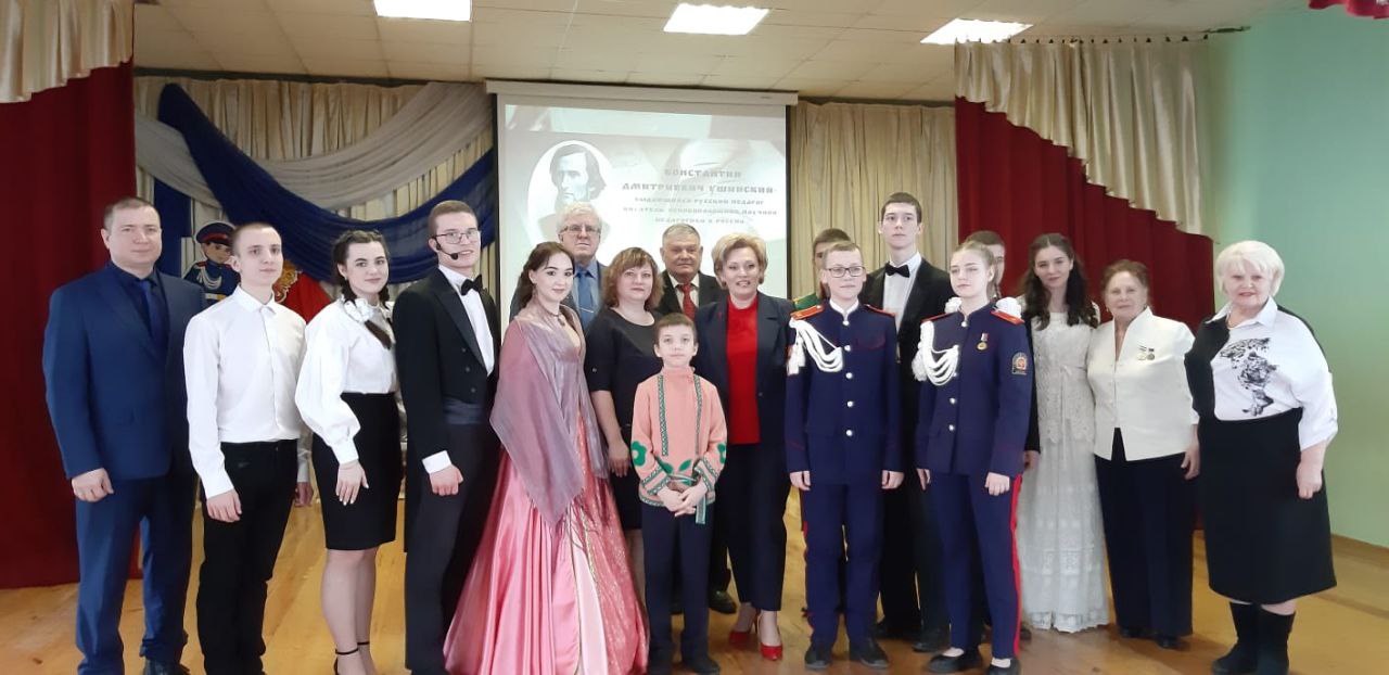 Спектакль Натальи Александровны Крисановой &amp;quot;Сердце отдаю детям&amp;quot;.